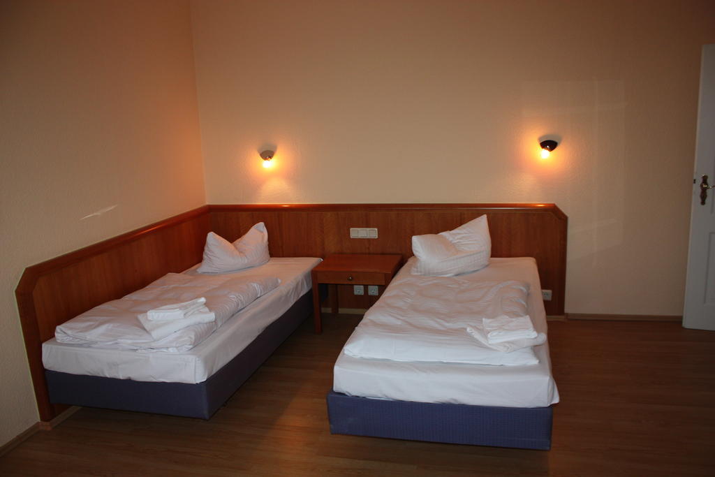 Hotel Stubenberg Gernrode  Стая снимка