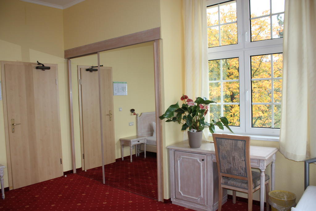 Hotel Stubenberg Gernrode  Стая снимка