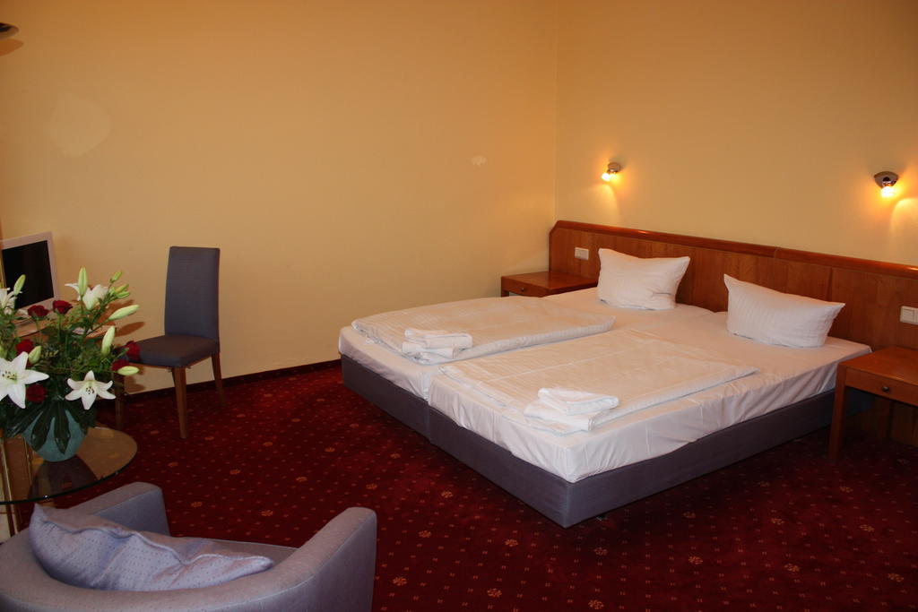 Hotel Stubenberg Gernrode  Стая снимка